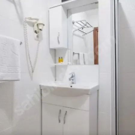 Arapzade Apart * İstanbul